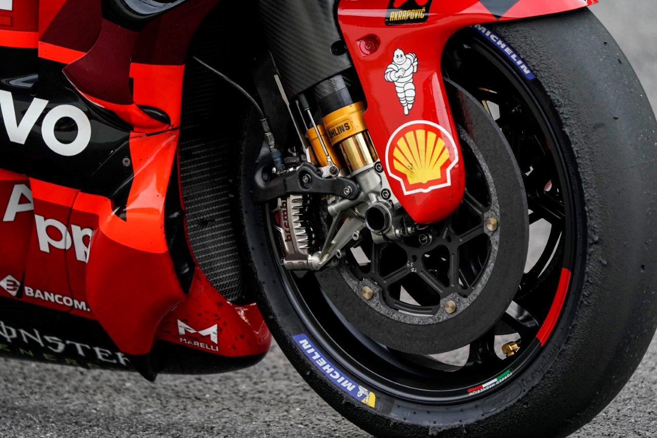Discs, calipers and master cylinders: let's find out the details